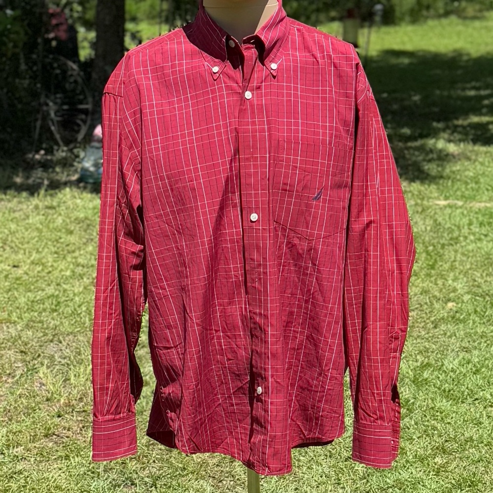 Men's Nautica 80’s 2-Ply Cotton Red Checkered Shirt Size Medium (CBM0001)